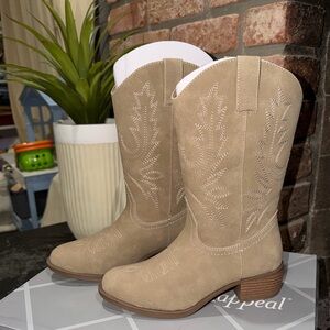 Xappeal Women's Beige Embroidered Heeled Boots